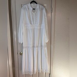 Elegant White Lace Maxi Dress